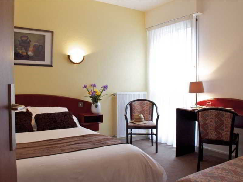Hotel Le Ty-Lann Saint-Avé Esterno foto