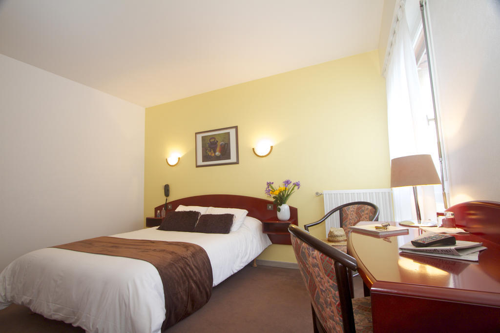 Hotel Le Ty-Lann Saint-Avé Esterno foto