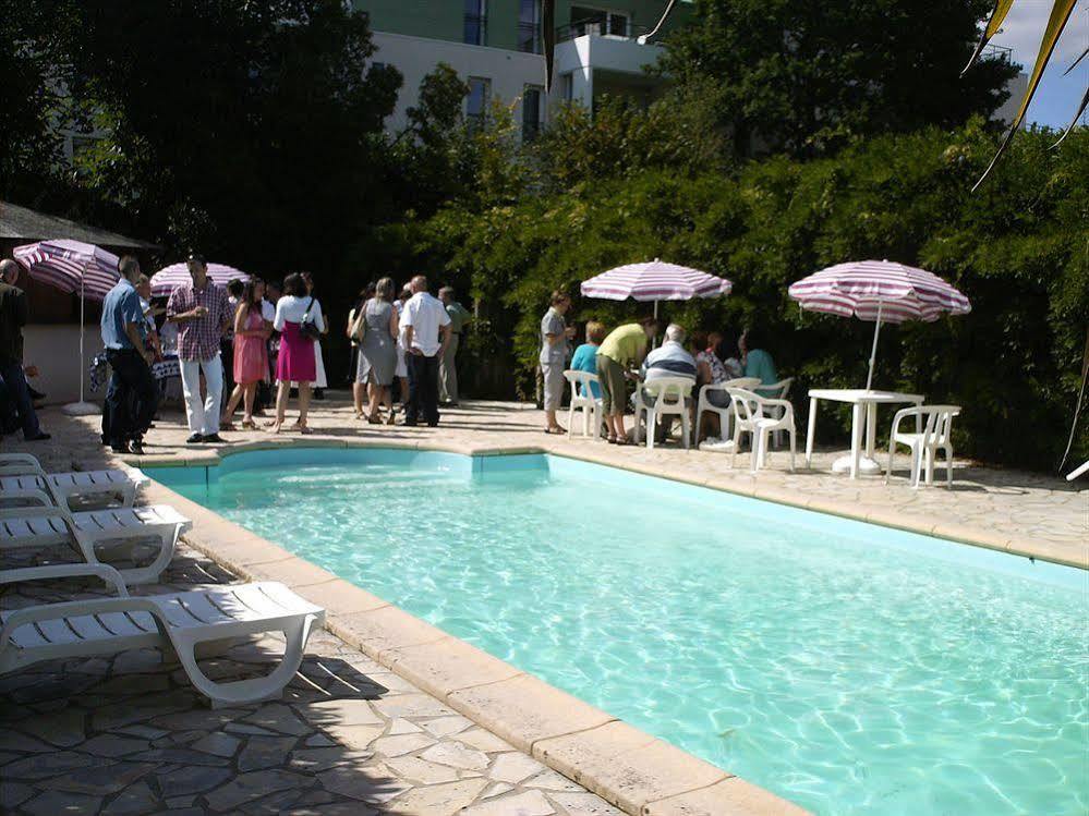 Hotel Le Ty-Lann Saint-Avé Esterno foto